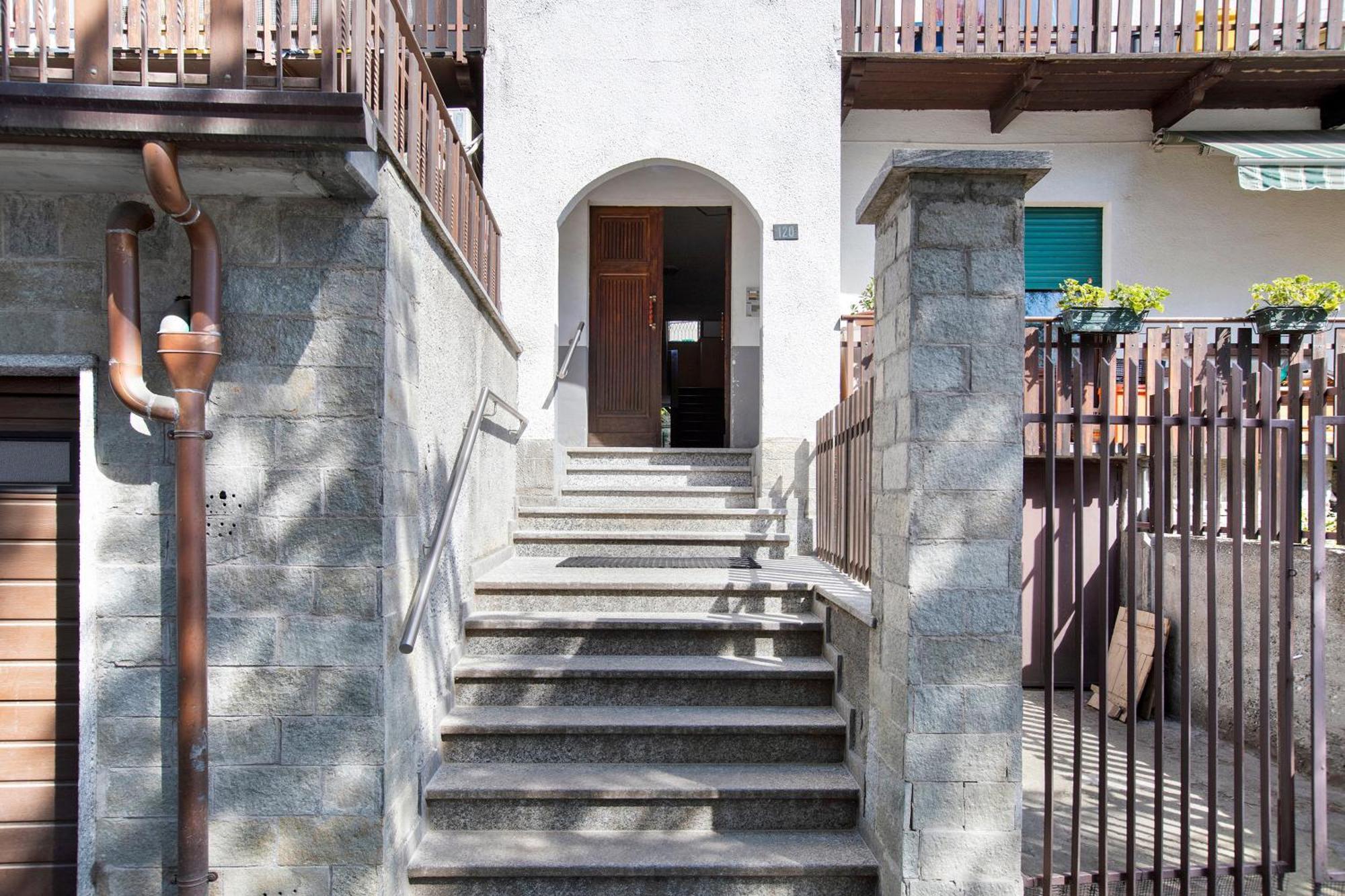 Maison Ninive Aosta Bagian luar foto